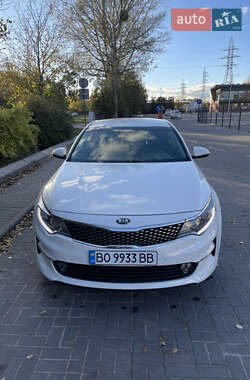 Седан Kia Optima 2017 в  фото 5 Седан Kia Optima 2017 в