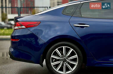 Седан Kia Optima 2018 в  фото 13 Седан Kia Optima 2018 в