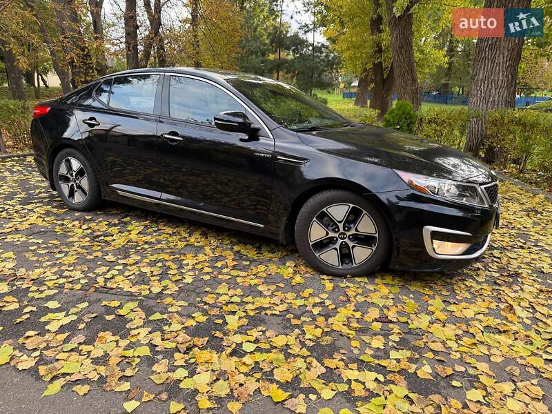 Седан Kia Optima 2013 в Києві