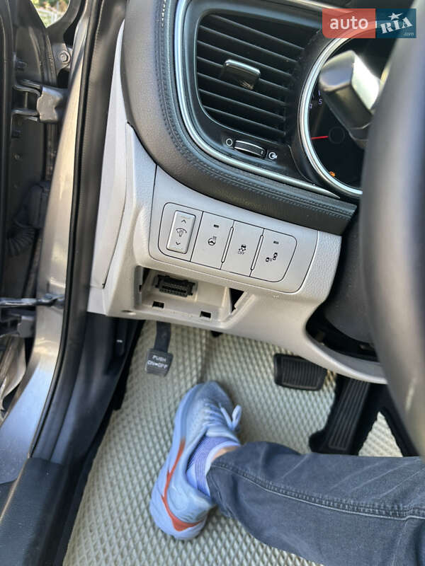 Седан Kia Optima 2014 в Украинке