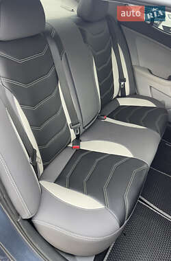 Седан Kia Optima 2015 в 