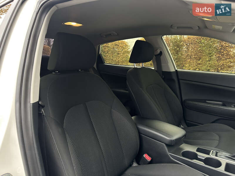 Седан Kia Optima 2016 в Киеве фото 42 Седан Kia Optima 2016 в Киеве