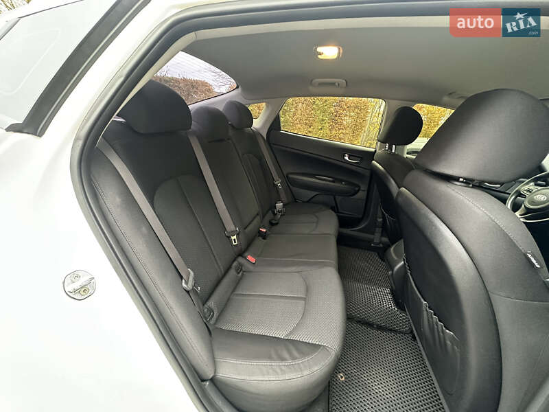 Седан Kia Optima 2016 в Киеве фото 47 Седан Kia Optima 2016 в Киеве