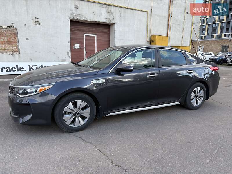 Седан Kia Optima 2017 в 