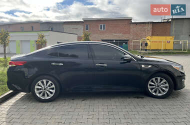 Седан Kia Optima 2016 в 