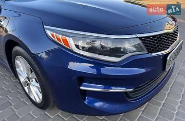 Седан Kia Optima 2016 в 