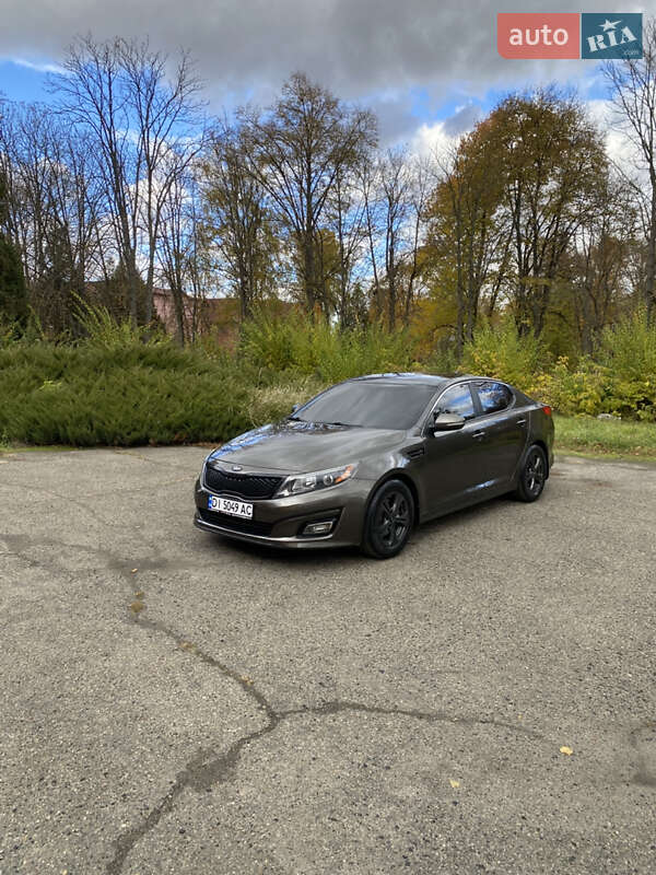 Седан Kia Optima 2013 в Бурштині