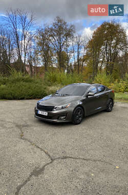 Седан Kia Optima 2013 в 