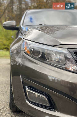 Седан Kia Optima 2013 в 