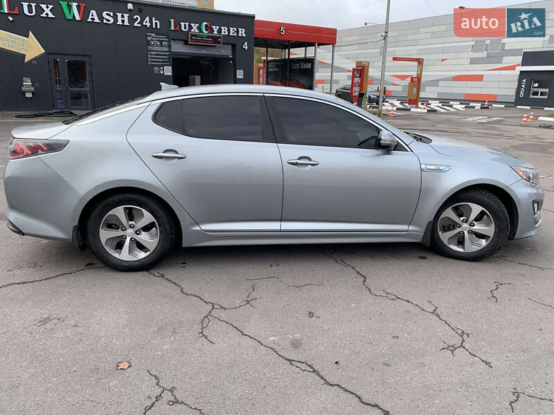 Седан Kia Optima 2014 в Львове