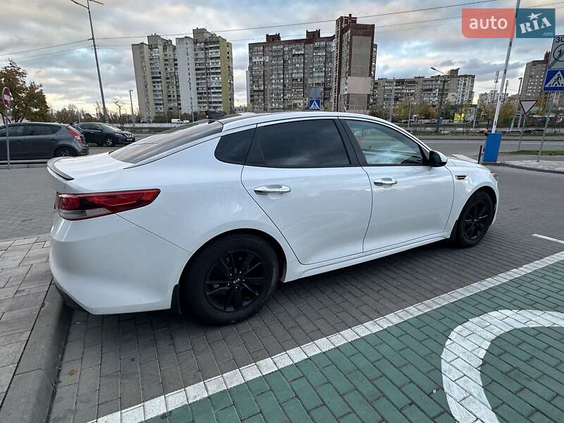 Седан Kia Optima 2016 в Киеве фото 5 Седан Kia Optima 2016 в Киеве