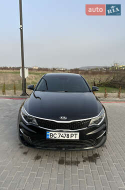 Седан Kia Optima 2016 в Золочеве