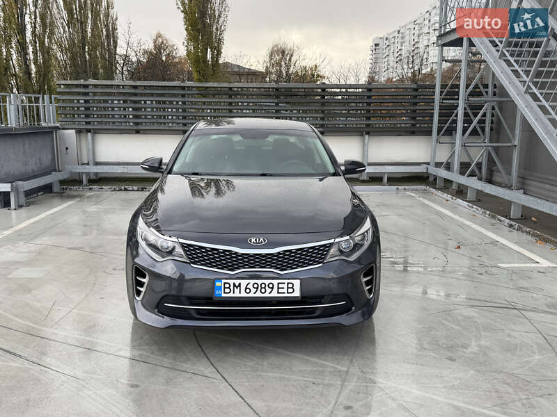 Седан Kia Optima 2017 в Киеве