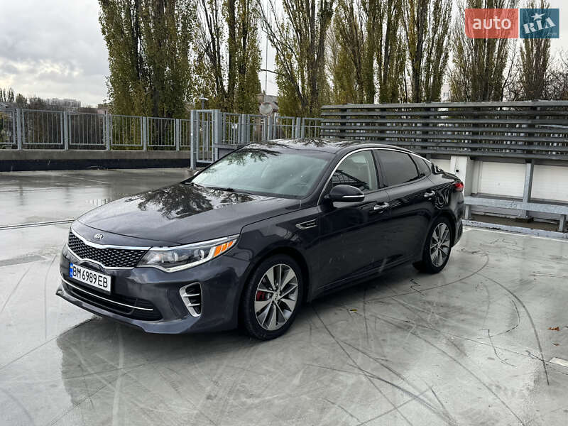 Седан Kia Optima 2017 в Киеве