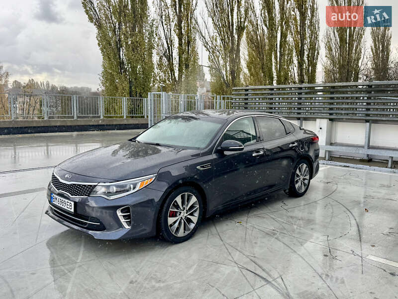 Седан Kia Optima 2017 в Киеве