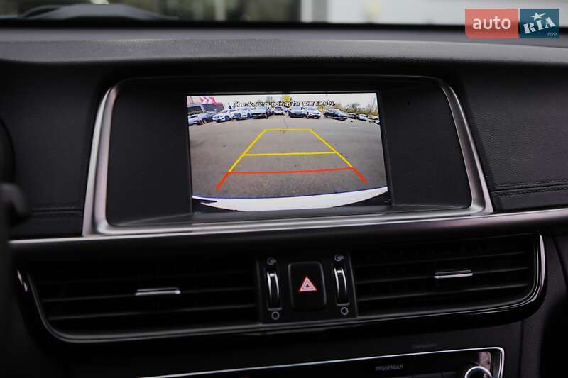 Седан Kia Optima 2017 в Киеве