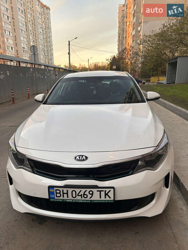 Седан Kia Optima 2017 в Одессе