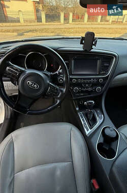 Седан Kia Optima 2013 в Золочеве