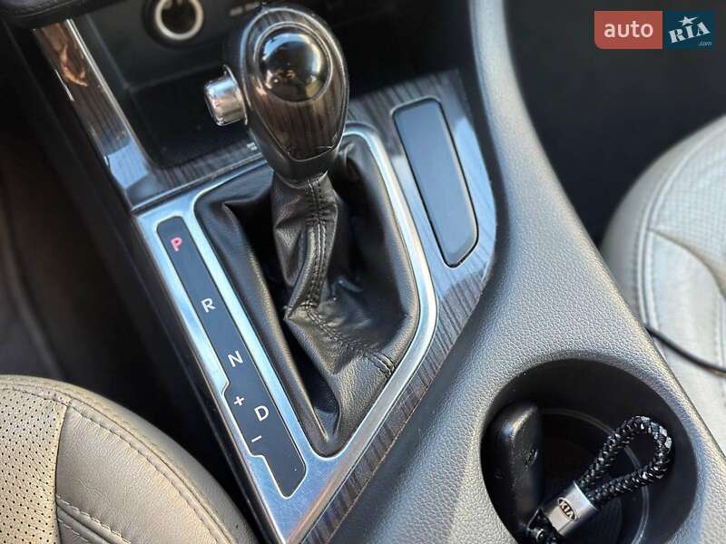 Седан Kia Optima 2012 в Одессе
