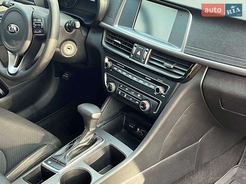 Седан Kia Optima 2017 в Киеве фото 18 Седан Kia Optima 2017 в Киеве
