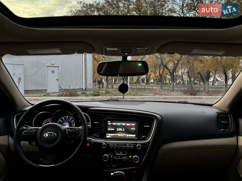 Седан Kia Optima 2013 в Николаеве