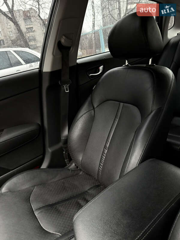 Седан Kia Optima 2016 в Харькове