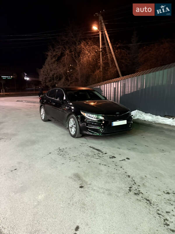 Седан Kia Optima 2016 в Харькове