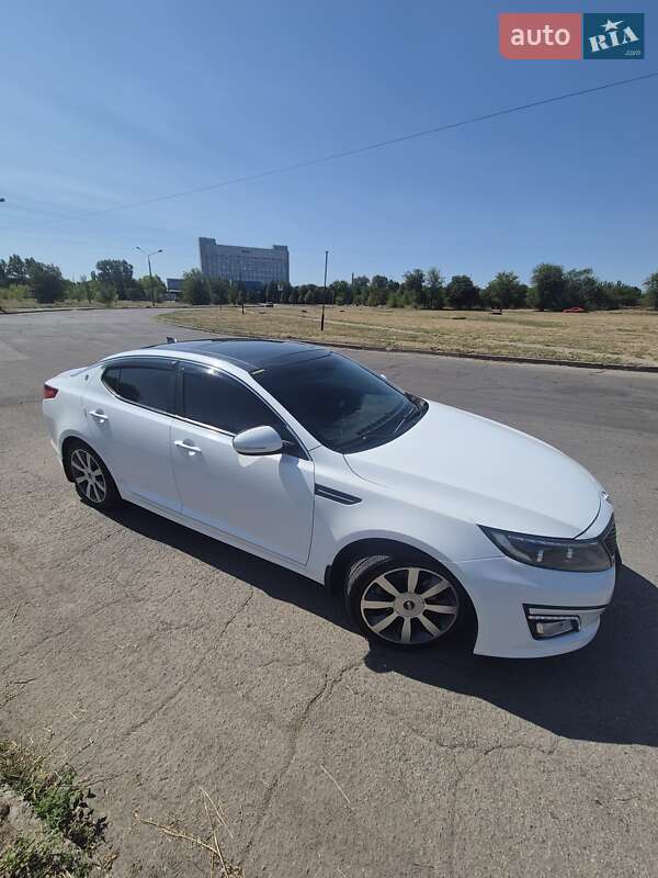 Седан Kia Optima 2012 в Запоріжжі