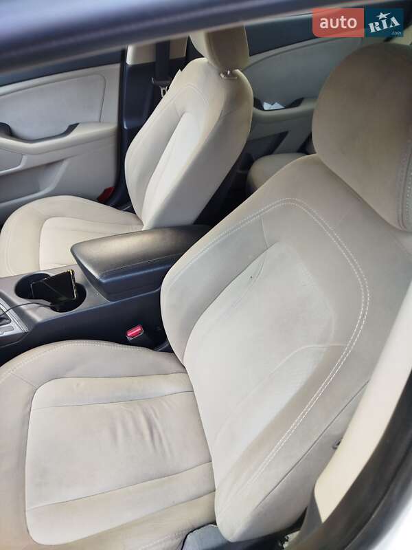 Седан Kia Optima 2011 в Львове фото 4 Седан Kia Optima 2011 в Львове