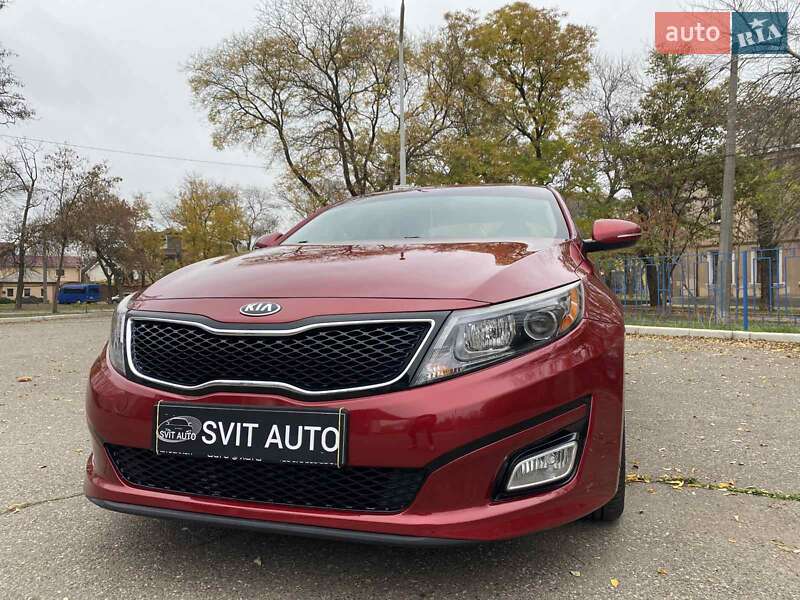 Седан Kia Optima 2015 в Николаеве