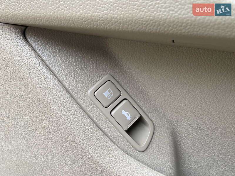 Седан Kia Optima 2015 в Николаеве