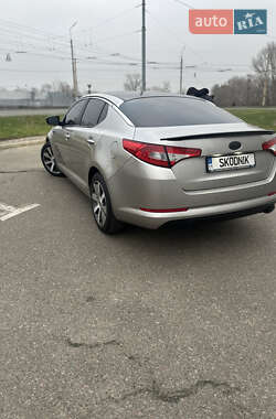 Седан Kia Optima 2011 в Киеве