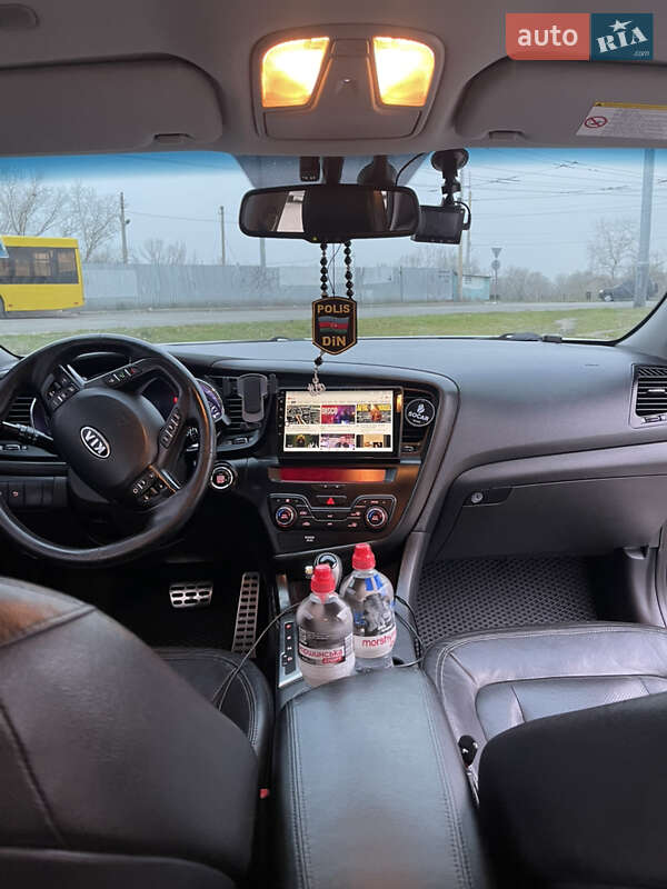 Седан Kia Optima 2011 в Киеве