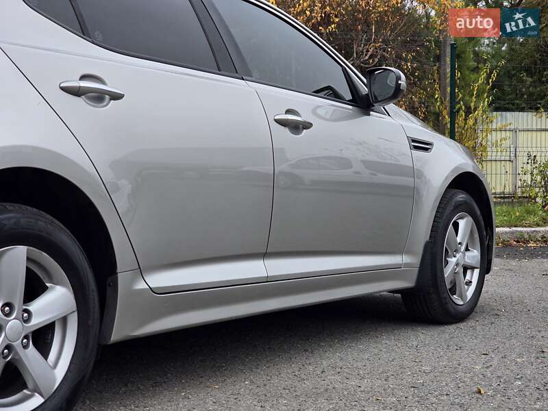 Седан Kia Optima 2014 в Хмельницком