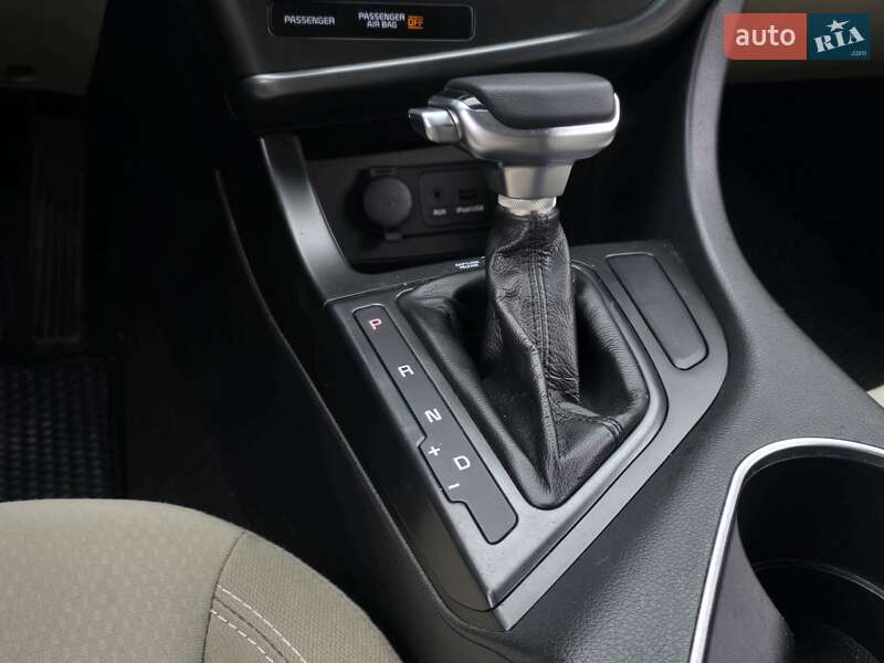 Седан Kia Optima 2014 в Хмельницком