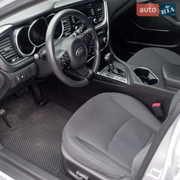 Седан Kia Optima 2015 в Киеве