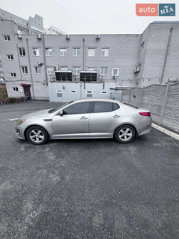 Седан Kia Optima 2013 в Днепре