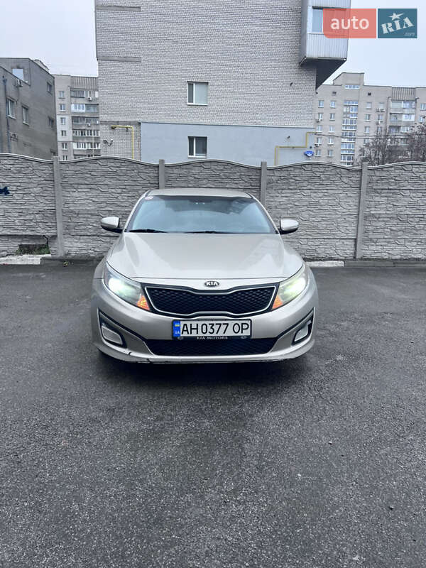 Седан Kia Optima 2013 в Днепре