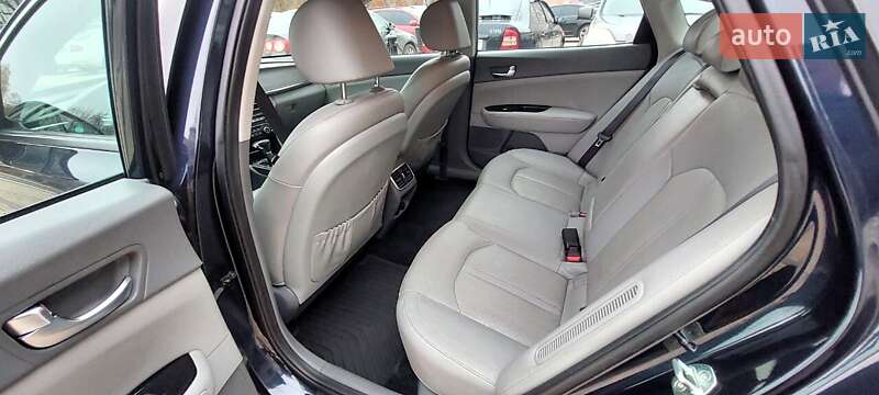 Седан Kia Optima 2017 в Киеве фото 5 Седан Kia Optima 2017 в Киеве