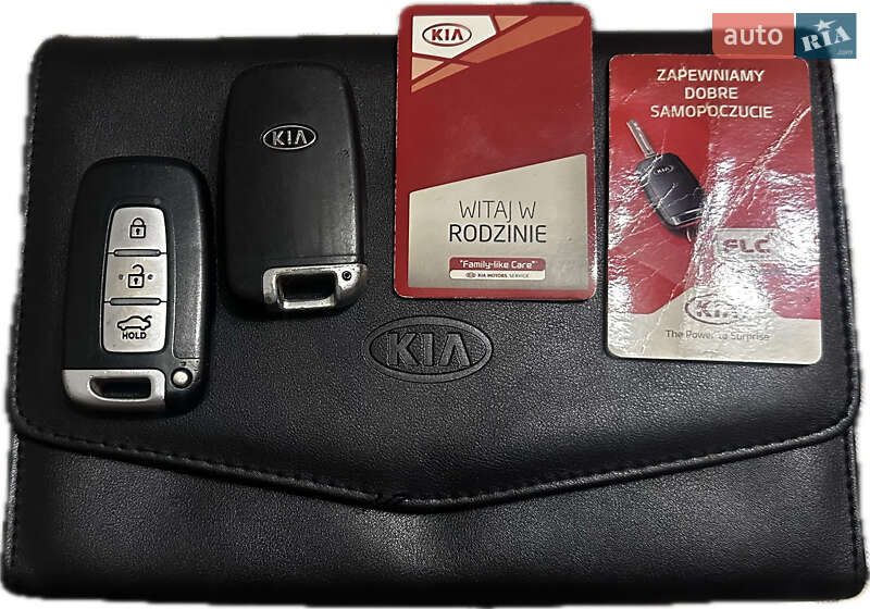 Седан Kia Optima 2011 в Полтаве