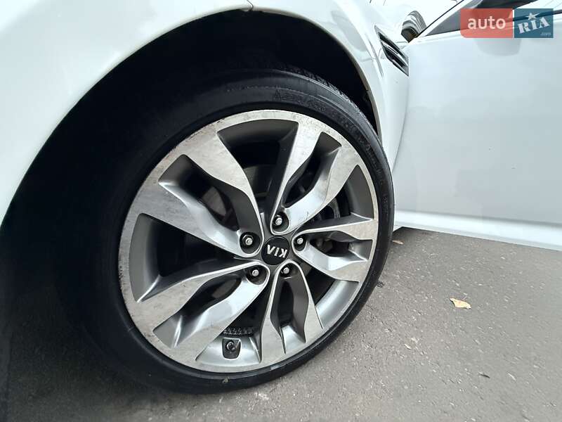 Седан Kia Optima 2014 в Одессе