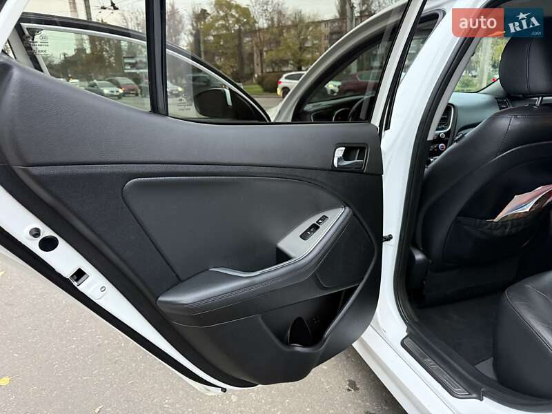 Седан Kia Optima 2014 в Одессе