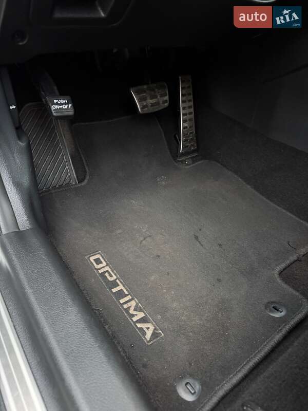 Седан Kia Optima 2014 в Одессе