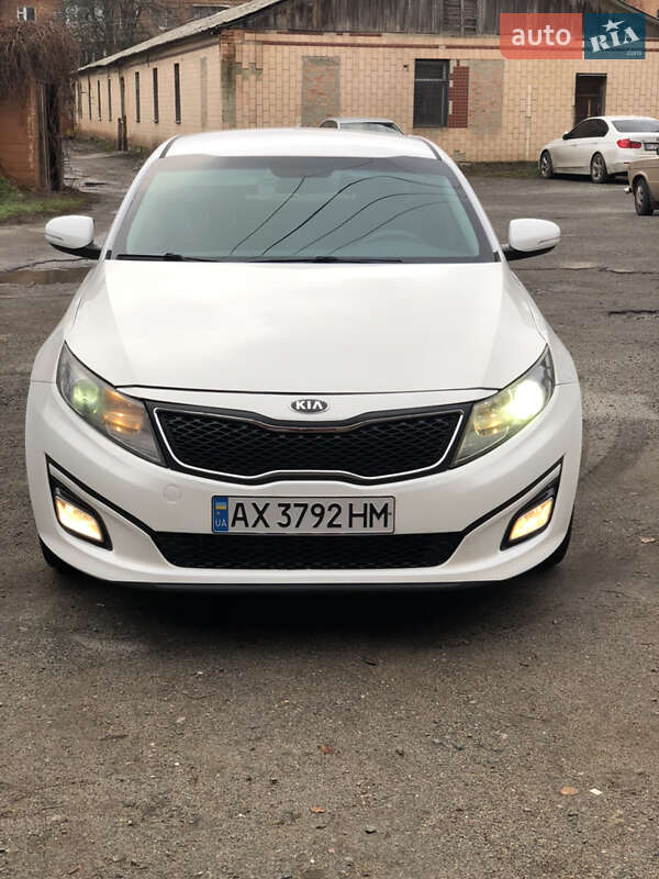 Седан Kia Optima 2015 в Полтаве