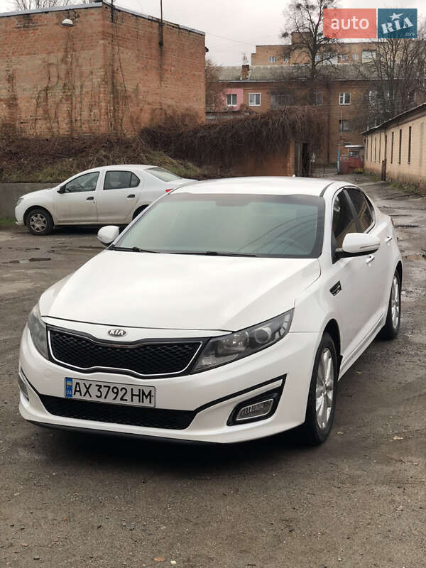 Седан Kia Optima 2015 в Полтаве