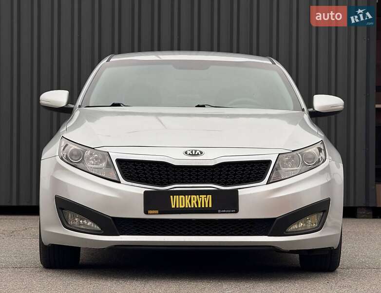 Седан Kia Optima 2015 в Киеве