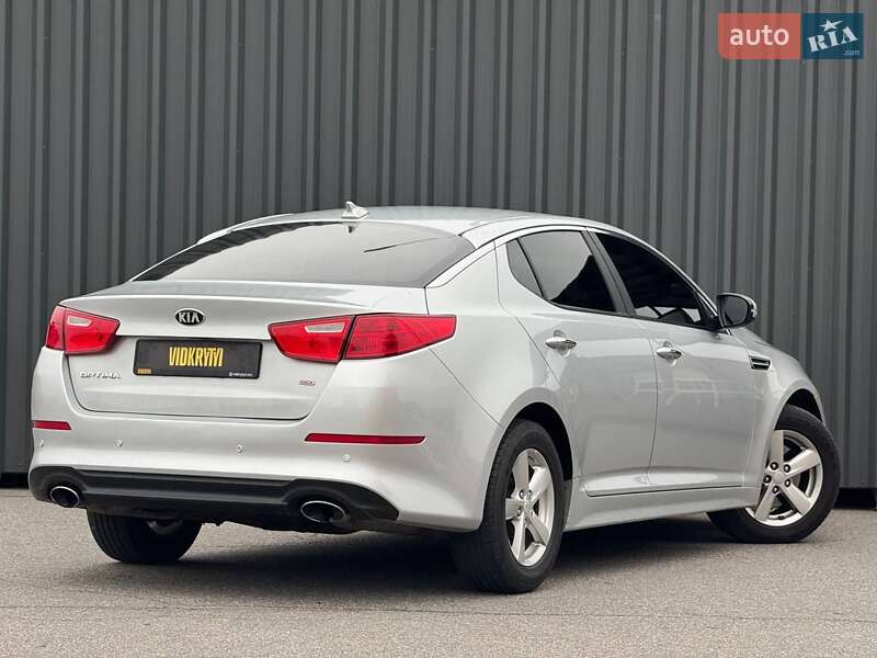 Седан Kia Optima 2015 в Киеве