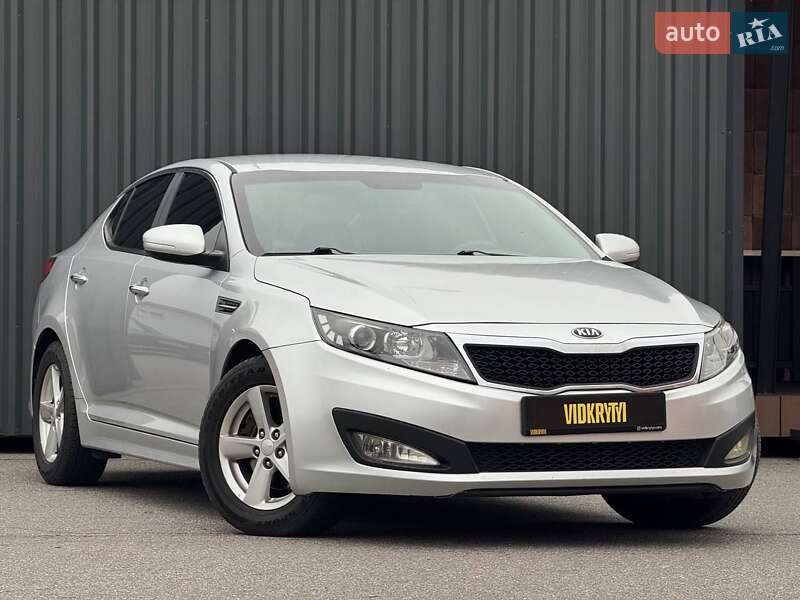 Седан Kia Optima 2015 в Киеве