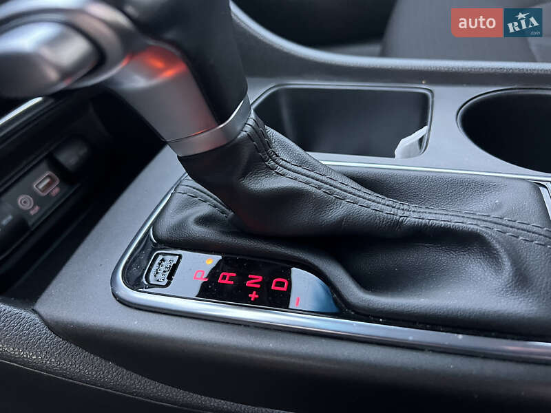 Седан Kia Optima 2017 в Дніпрі