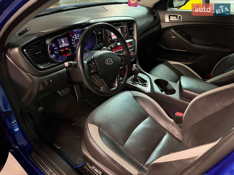 Седан Kia Optima 2012 в Дніпрі
